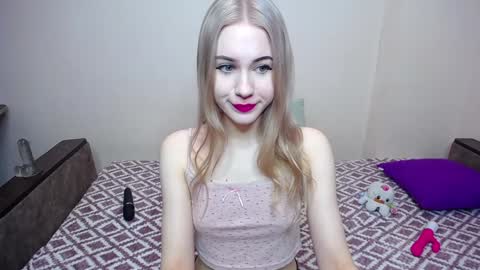olivia_graceee online show from 02.08.25