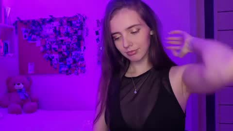 Snapshot of olivia_lily chatting on 04.07.26 olivia_lily online show from 04.07.26