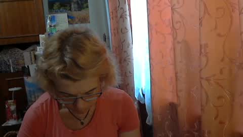 Olivia Mia online show from 06.16.26