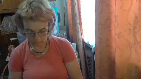 Olivia Mia online show from 06.28.26