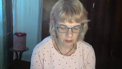 Olivia Mia online show from 07.18.26