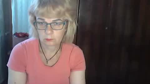 Olivia Mia online show from 07.20.26