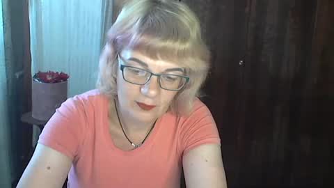 Olivia Mia online show from 07.25.26