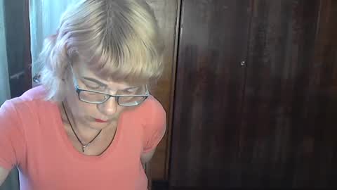 Olivia Mia online show from 07.26.26