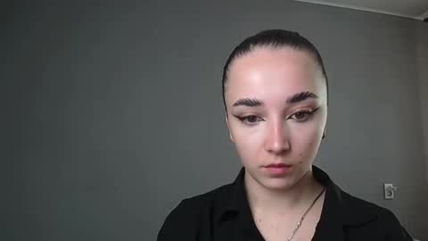 Olivia online show from 05.05.26
