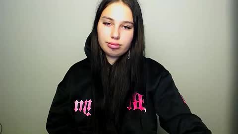 Olivia online show from 10.07.25