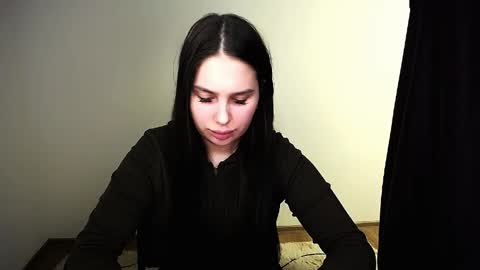 Snapshot of olivia_red_ chatting on 04.27.26 Olivia online show from 04.27.26