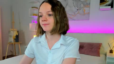 Snapshot of olivia_riesz chatting on 12.01.25 Olivia online show from 12.01.25