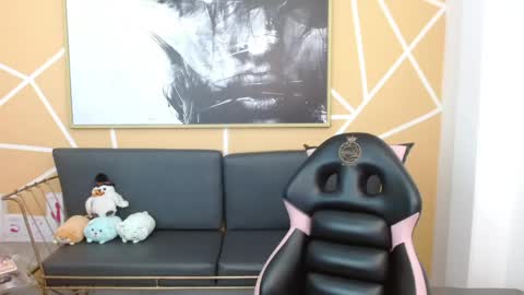 Snapshot of olivia_russo chatting on 05.07.26 Olivia online show from 05.07.26