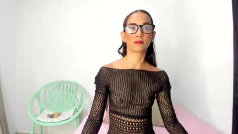 Snapshot of olivia_stevens_ chatting on 05.17.26 Olivia online show from 05.17.26