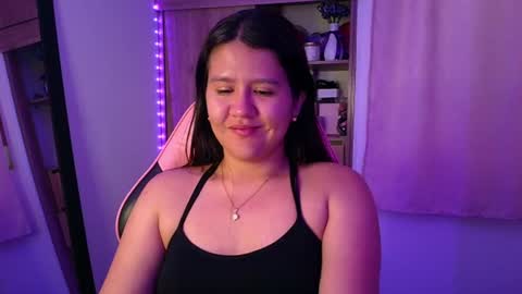 Snapshot of olivia_watson_ chatting on 06.26.26 Olivia online show from 06.26.26