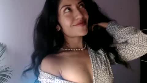oliviaaa__ online show from 05.12.26