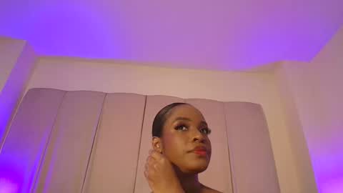 My name is olivia but can you call me Oli online show from 05.01.26