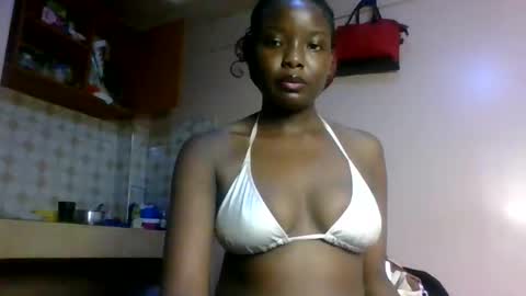 oliviah_1 online show from 10.16.25