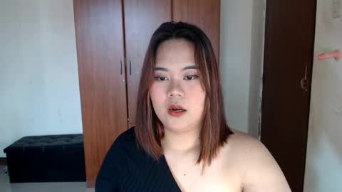 olivia hollywood online show from 01.24.25