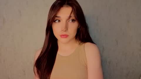 Snapshot of oliviahoresnev chatting on 06.28.26 Olivia online show from 06.28.26