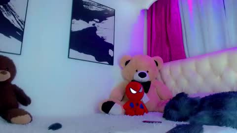 Snapshot of oliviahot01 chatting on 01.12.26 oliviahot01 online show from 01.12.26