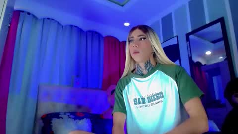 oliviahot01 online show from 05.25.26