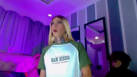 oliviahot01 online show from 06.08.26