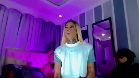 oliviahot01 online show from 06.09.26