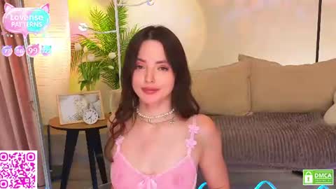 Snapshot of oliviakis chatting on 06.22.26 Olivia online show from 06.22.26