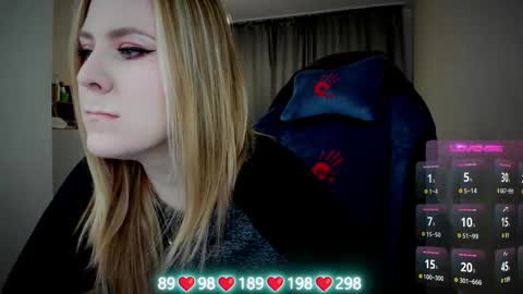 . online show from 10.08.25