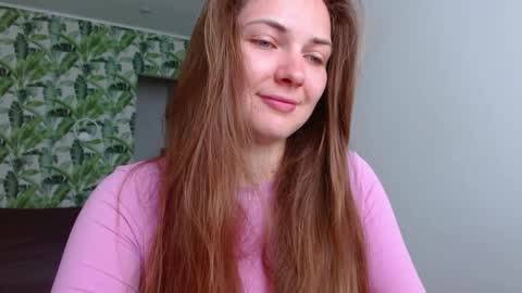 Snapshot of oliviashiny chatting on 05.14.26 Olivia online show from 05.14.26