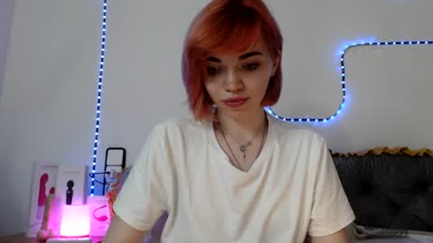 Snapshot of olivka_flower chatting on 07.16.26 Angelina Lina online show from 07.16.26