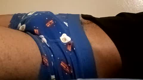 Snapshot of olliebennit chatting on 11.20.25 Ollie online show from 11.20.25