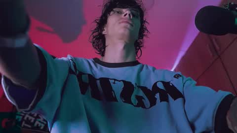     online show from 10.03.25