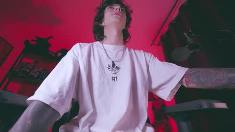 Snapshot of olliver___y chatting on 02.16.26 online show from 02.16.26