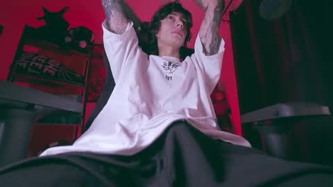 Snapshot of olliver___y chatting on 02.27.26 online show from 02.27.26