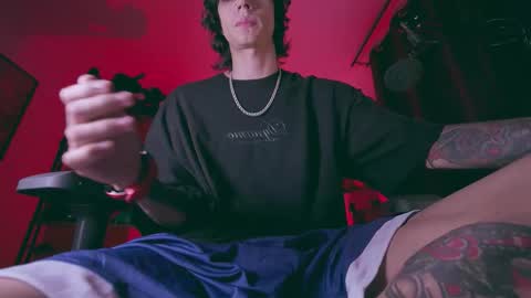 Snapshot of olliver___y chatting on 02.28.26 online show from 02.28.26