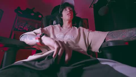 Snapshot of olliver___y chatting on 03.05.26 online show from 03.05.26