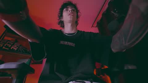 Snapshot of olliver___y chatting on 03.19.26 online show from 03.19.26