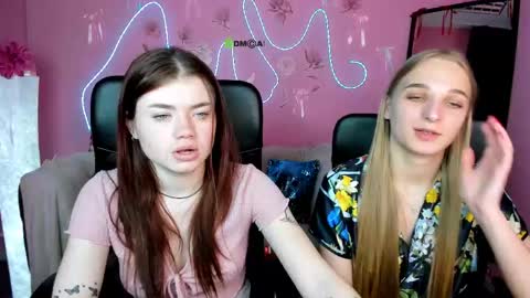 Ollivia online show from 04.25.26