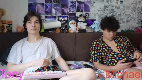 Snapshot of ololkd chatting on 02.10.26 Tony online show from 02.10.26