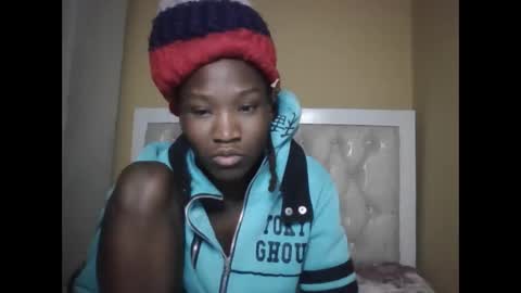 Snapshot of olwami4 chatting on 12.22.25 olwami4 online show from 12.22.25