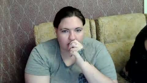 Snapshot of olyaandnetty chatting on 06.12.26 OlyaAndNetty online show from 06.12.26
