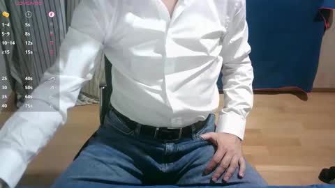 Snapshot of omar87ram chatting on 12.20.25 Omar online show from 12.20.25