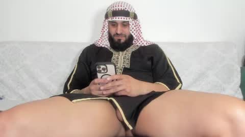 Snapshot of omar_xoxo chatting on 06.17.26 Omar online show from 06.17.26