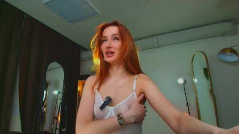 Miss Omelia online show from 05.01.26