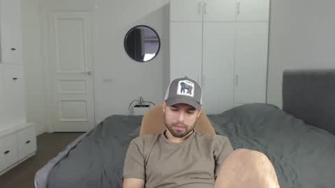 onebestlover online show from 02.25.25