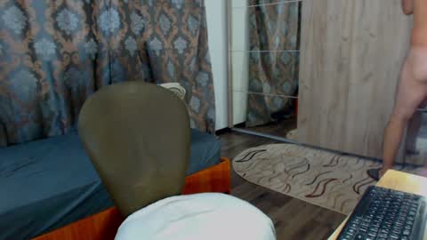 Snapshot of oneboy1x1 chatting on 12.23.24 oneboy1x1 online show from 12.23.24