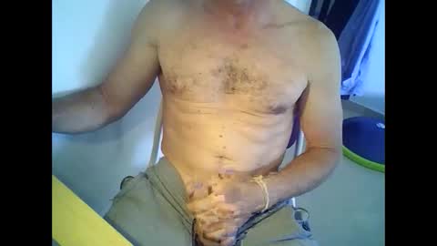 Snapshot of oneeedge chatting on 03.12.25 Edge online show from 03.12.25