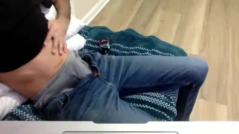 onehitwonder21 online show from 02.14.26