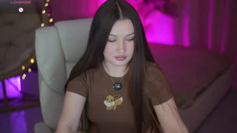 L A Y A online show from 04.22.26