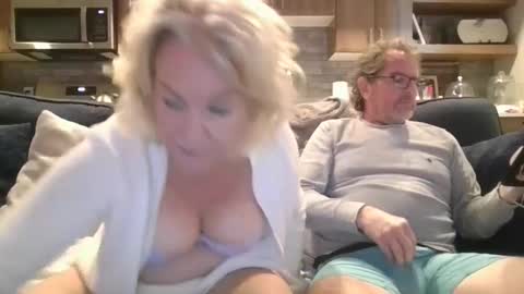 couple mature milf bigboobs curvy mommydaddy online show from 01.12.25