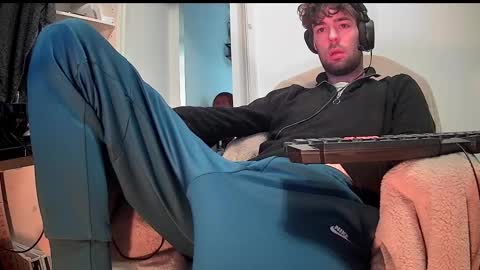 onesieboyx online show from 02.24.25