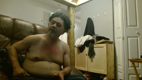 Snapshot of onewayallday chatting on 02.26.25 onewaykenny online show from 02.26.25